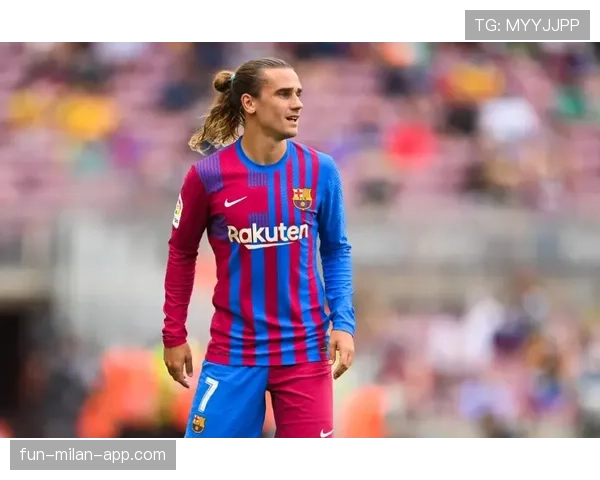 格列兹曼在巴萨体系中的战术错位：角色定位与空间利用的适配困境